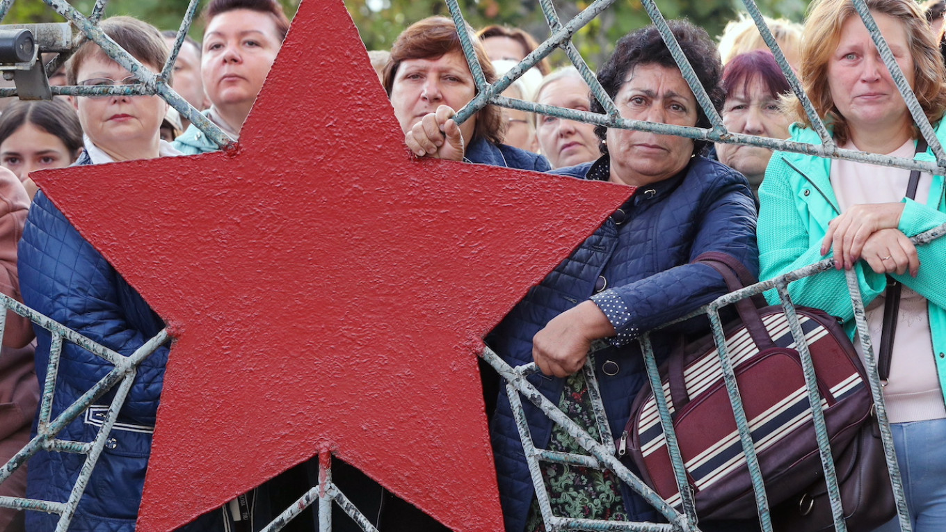 Доля выступающих за продолжение войны россиян упала до рекордного минимума