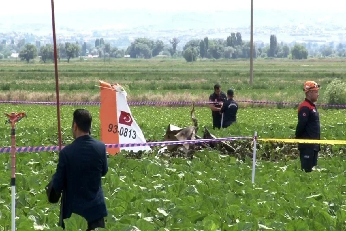 თურქეთში სამხედრო სასწავლო თვითმფრინავი ჩამოვარდა, არის მსხვერპლი