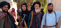 Курс афганской валюты рухнул вдвое после прихода талибов