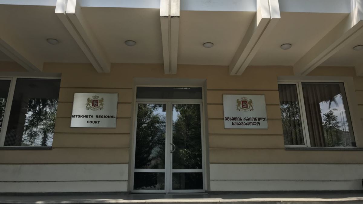 შაქარაშვილის საქმეზე დაკავებული 6 არასრულწლოვანი პატიმრობაში დატოვეს