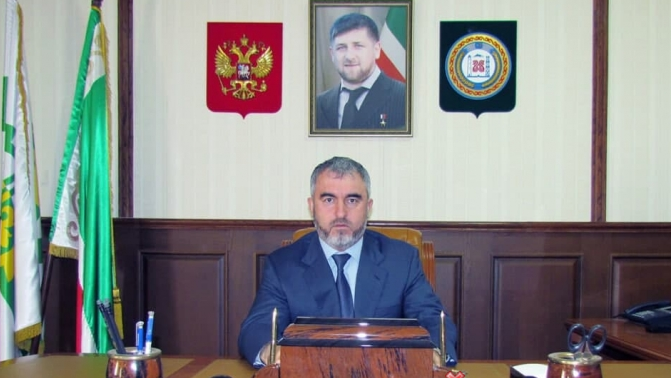 ჩეჩნეთში კლდიდან გადაჩეხილი იპოვეს ყოფილი მერი, რომლის სტუმარმაც კადიროვის პორტრეტი შეურაცხყო