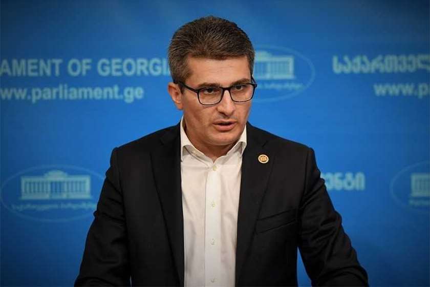 მდინარაძე საპარლამეტო ოპოზიციას ერთსაათიან მოსაფიქრებელ დროს აძლევს