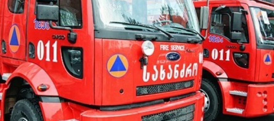 რუსთავში, ერთ–ერთ კორპუსში ხანძარია