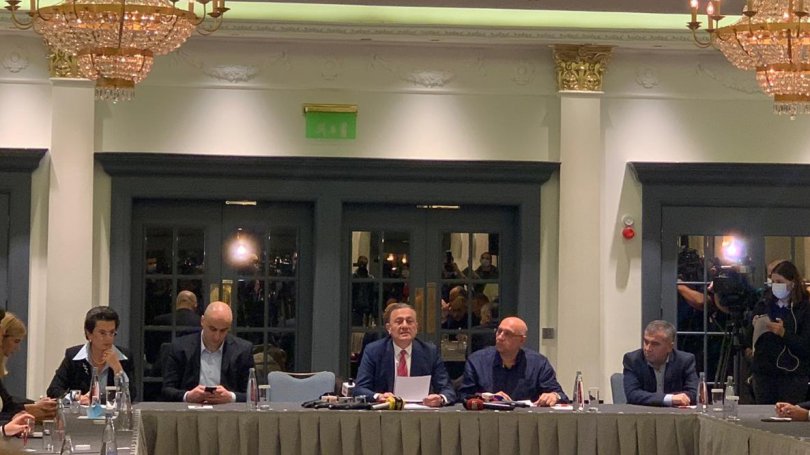 ოპოზიციამ არჩევნებთან დაკავშირებით შეთანხმება გააფორმა